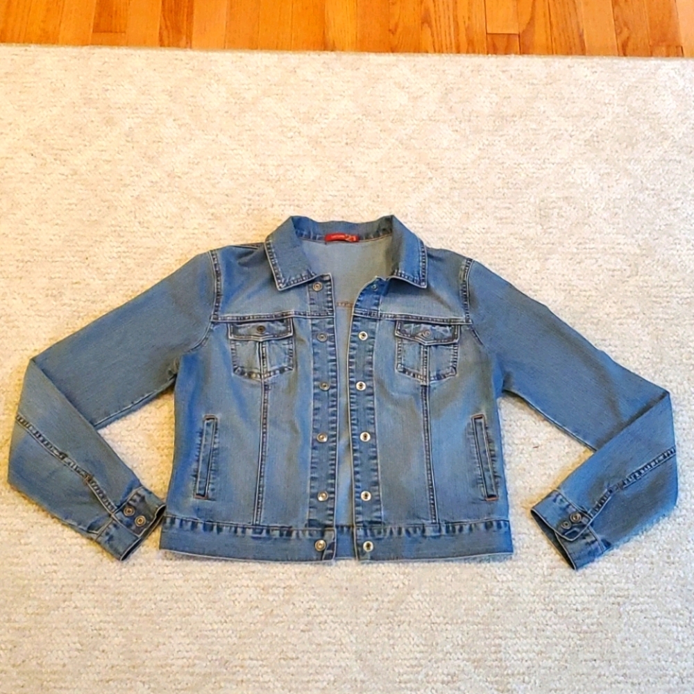 twentyone Light Wash Jean Jacket